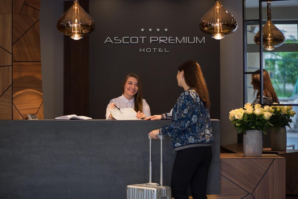 Ascot Premium Hotel Krasków Εξωτερικό φωτογραφία